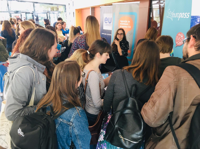 AMPEU na Danu karijera za studente jezičnih i prevoditeljskih studija - Slika 1